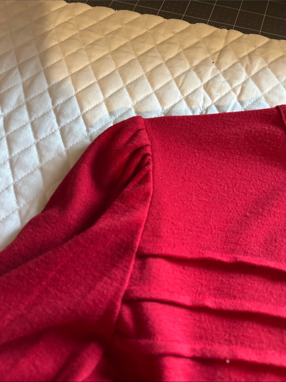 Sonoma Long-Sleeve Pintuck Top in Burgundy - Picture 3 of 7